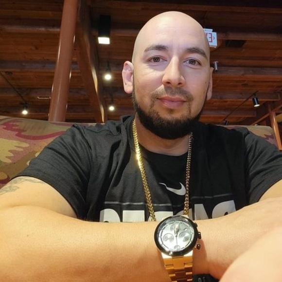 Meet your Posher, Erik - Picture 1 of 1